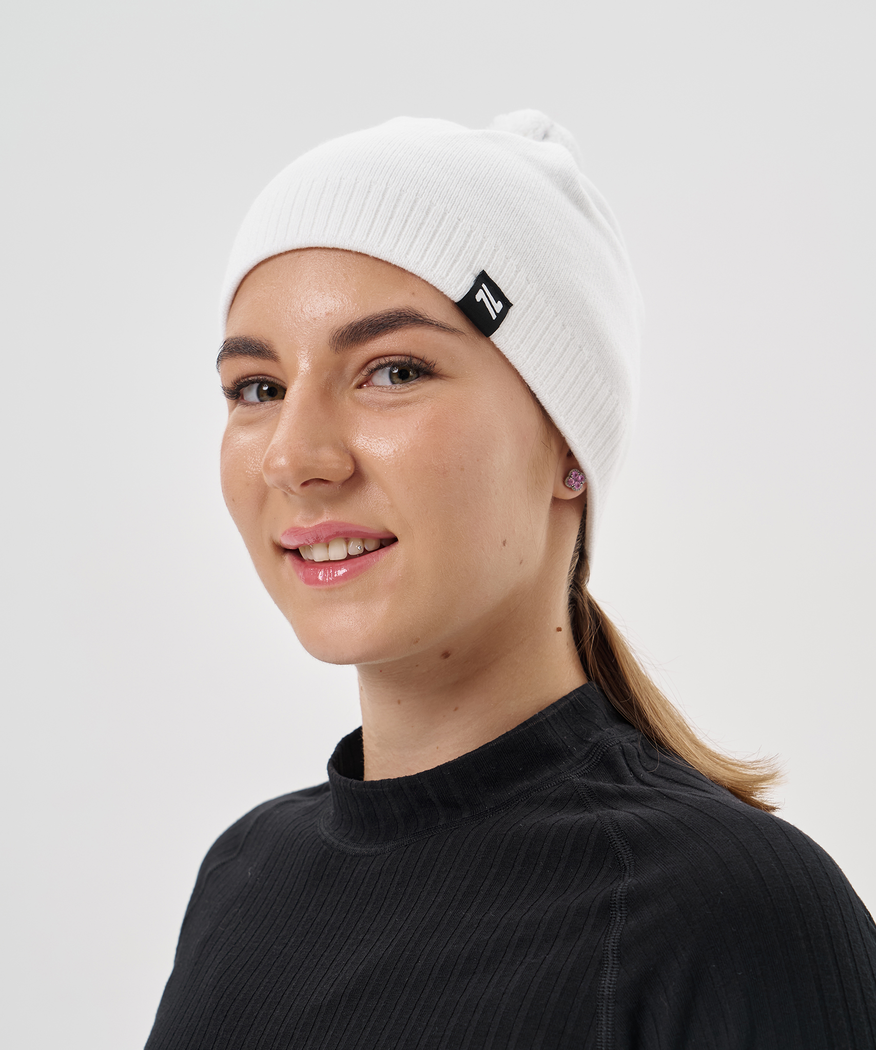 Шапка Nordski Sport white/18